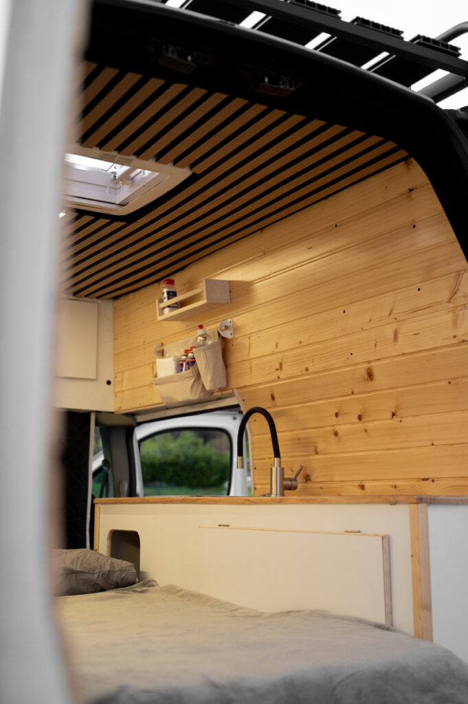 Alquiler de furgonetas camper en Galdakao 6